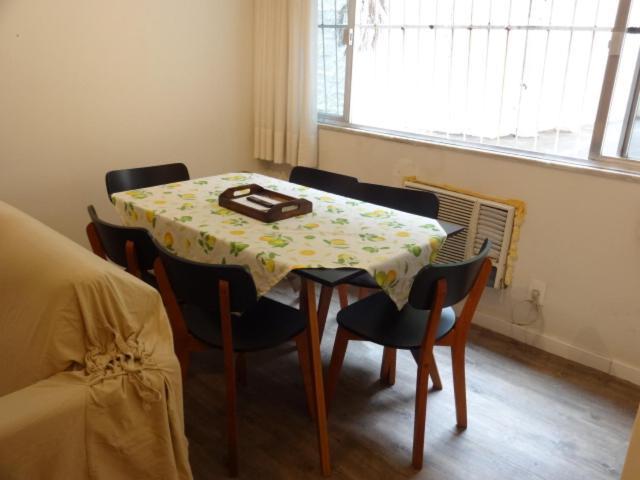 Temporada Rio Ipanema Apto Sala 2 Quartos Com 76m2 Apartamento